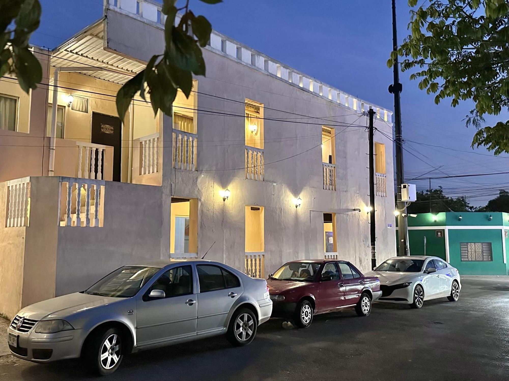 Casa Vidal Hotel Valladolid  Buitenkant foto